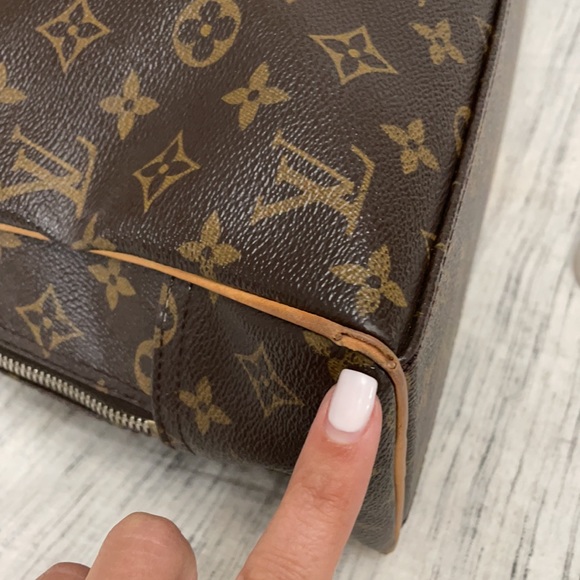 Authentic Louis Vuitton Manhattan GM handbag - Picture 8 of 11